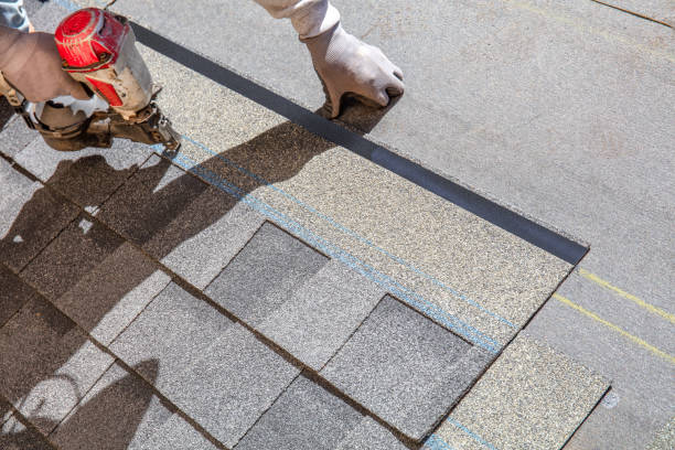 Best Roof Gutter Cleaning  in Stamford, CT